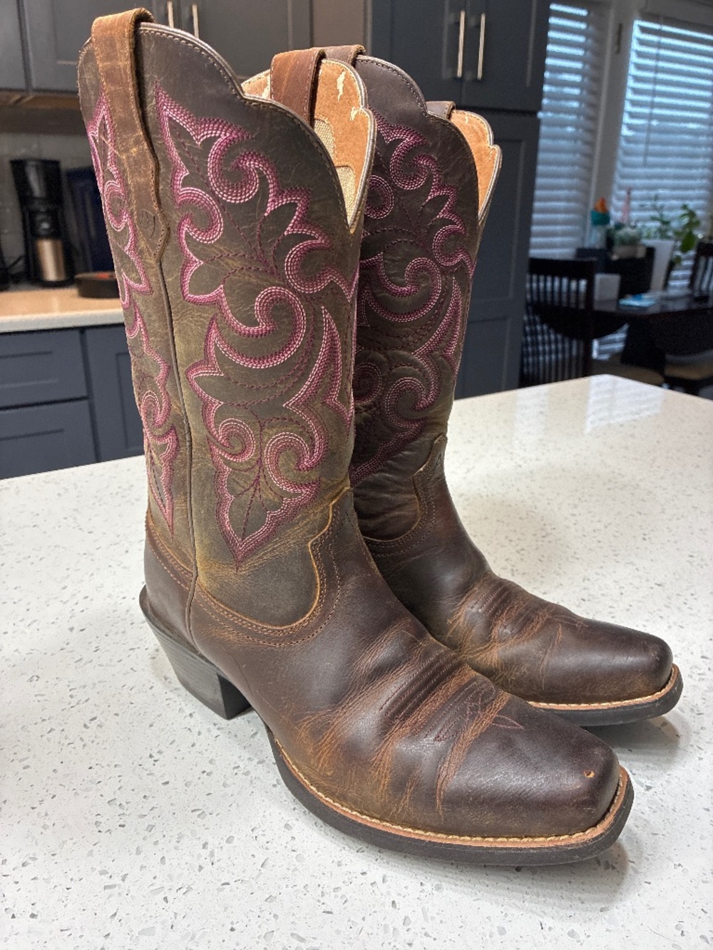 Ariat Powder Brown Women's Round Up Square Toe Boots